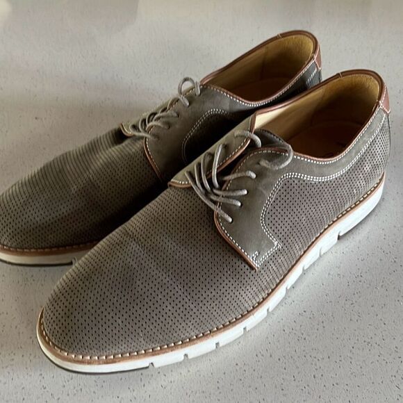 Johnston & Murphy 243109 MS50 VAUGHN PERF MENS SHOE 10 M TITANIUM NUBUCK LACE - Picture 1 of 7